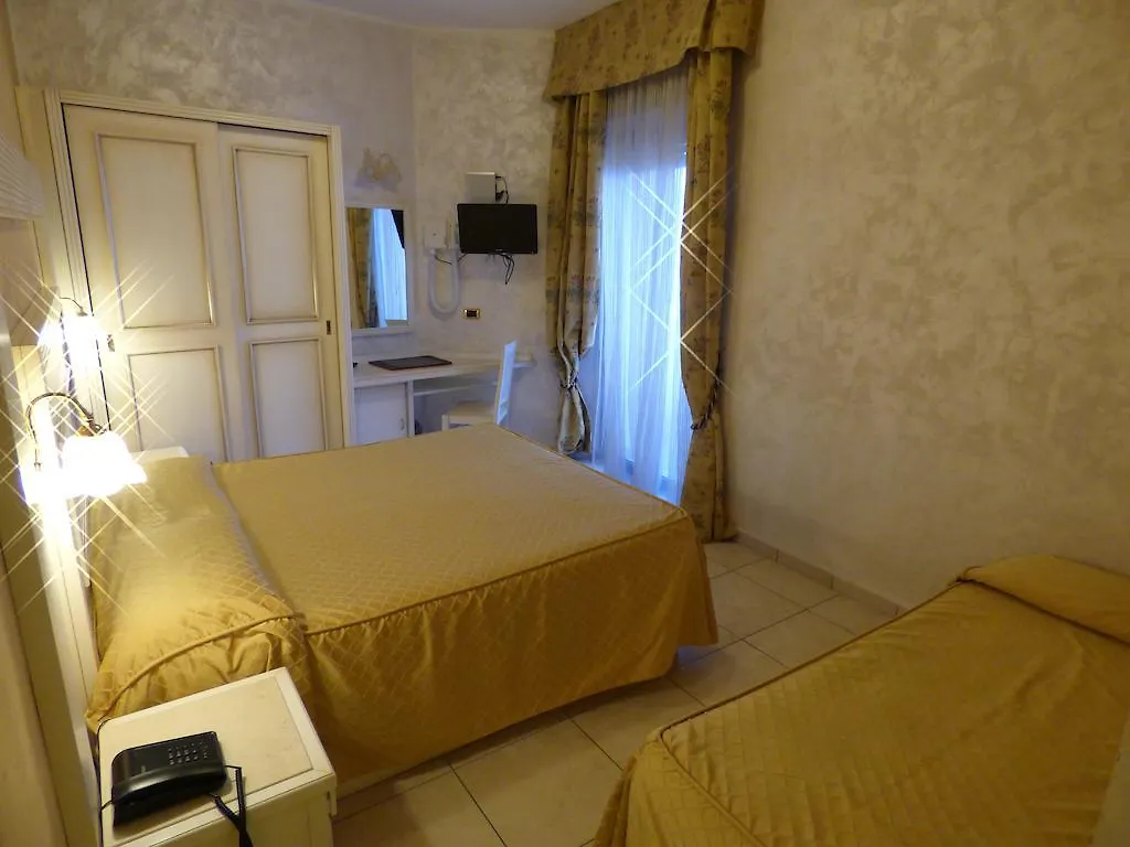 Hotel Diplomat Palace Rimini 4*,